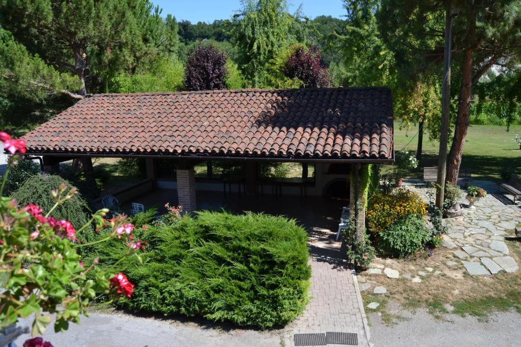 Bed and Breakfast Trattoria Vecchio Mulino à Niella Tanaro Extérieur photo