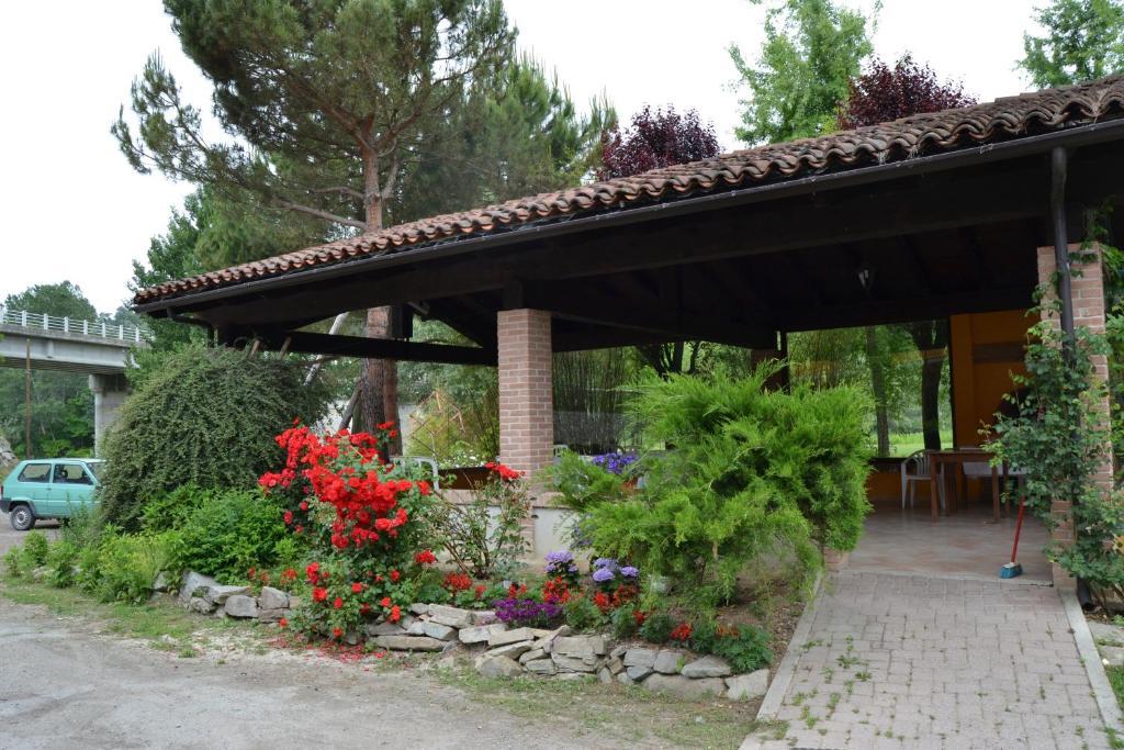 Bed and Breakfast Trattoria Vecchio Mulino à Niella Tanaro Extérieur photo
